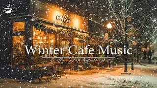 Тихая, спокойная зимняя ночь ❄️ Нежный снегопад за окном кофейни для отдыха ☕