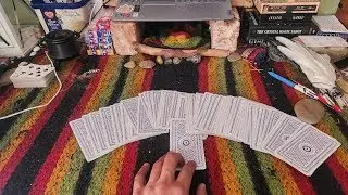 Привет! 👍🏽 Коллективное гадание на Таро. Быстрый расклад из 3 карт. Подпишитесь, чтобы получать б...