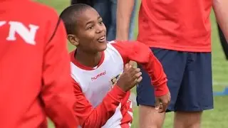 Footballskills Oscar Bobb