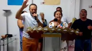 Nueva vida. Ancianos de elda madre