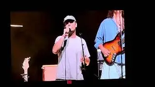 Passing Out Pieces Mac Demarco 8/29/2025 Greek theater 4k60HDR