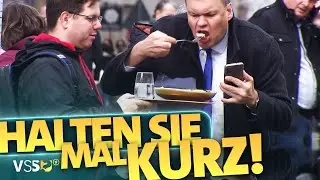 Total dreist: Menschen werden als Tisch genutzt | Verstehen Sie Spa&szlig;?