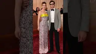 Everybody wants this date night! 😍 Adam Brody and Leighton Meester have hit the red carpet.
