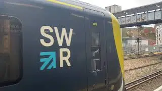 SWR class 450 coming into poke down for Boscombe