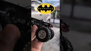 Hotwheels Bat classic monster truck