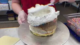 Как приготовить фирменные торты из мороженого