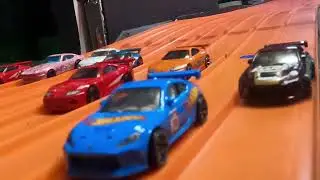 Hot Wheels Toyotas Champion Challenge of 8 in the Big City Streets