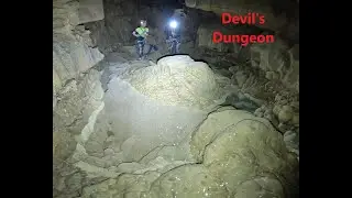 Dropping into the bottom of devil's dungeon #adventure #claustrophobic #caveexploring