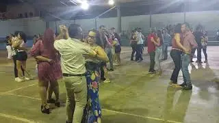 Vamos dança Forro #passossertanejos #Mamonas #roça #vidanaroça #minasgerais #vidareal  #mulherbonita
