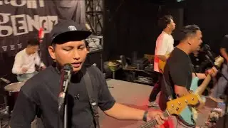 Silent Breath - Siklus Membosankan (live at Redlight Emergency Seven)