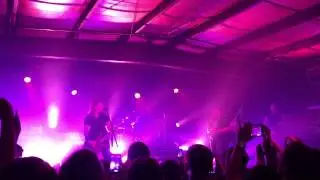 All That Remains - Pernicious (Live)