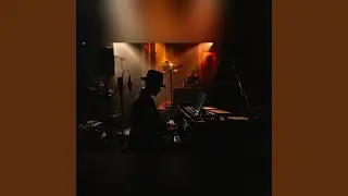 Swingin&rsquo; Down the Line