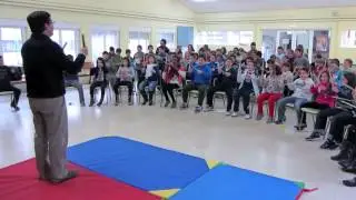 SÓLO CON TRES LETRAS. PERCUSIÓN CON PALILLOS.mov