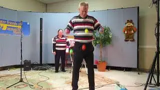 30 2018 10 26 Tim Nolan 5334 Juggle 6 balls