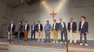 Notre Dame fight song clip- Glee club