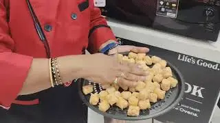 How to make chilli garlic potato shots in LG microwave with airfryer model 
