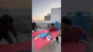 Itana pyara guda pker lia 😍 #short #kiteflying #youtubeshorts