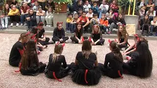 Osztálytáncok az Illyésben az ötödikes-avatón