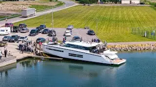 Launch of the Delta 72 hull nr 1