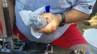 Как заменить рабочее колесо водяного насоса на Mercruiser Bravo One Out Drive