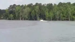 05 Starcraft Aurora 2010 Deck boat Mercruiser 4 3