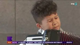 Lazar Nikolić, talentovani dečak sa harmonikom