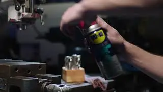 How a next-level pro lubricates a milling vase &ndash; WD-40 Specialist&reg; White Lithium Grease