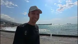 Вещевой рынок Ялта 🔴 Памятник Михаилу Пуговкину и А.С. Пушкину