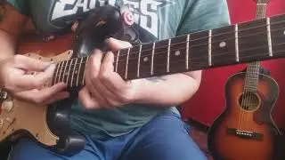 Machine Gun by Jimi Hendrix practice. The guitar out of tune because tremolo 😁