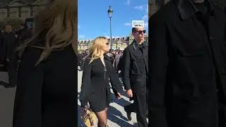 La belle L&eacute;a Seydoux au d&eacute;fil&eacute; Louis Vuitton.