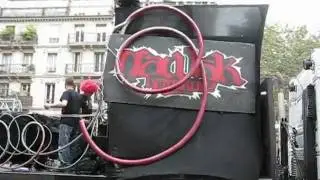 Audiogenic vs Nawak @ Techno Parade 2011 (2)