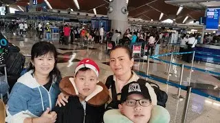 Saya, mama, arthur, dan ieie aleh mau naik pesawat kembali ke Indonesia 🟥⬜🇮🇩🇮🇩(part 10) 