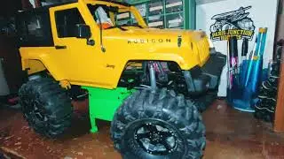 Front Mount AXIAL 3 gear Transmission in an SCX10