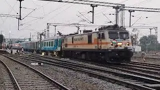 12041 Howrah-New Jalpaiguri Shatabdi express First commercial Halt At Rampurhat jn🔥🔥||