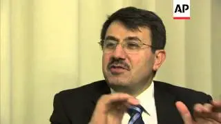 No outright win, 2 forerunners emerge in Syrian National Council vote