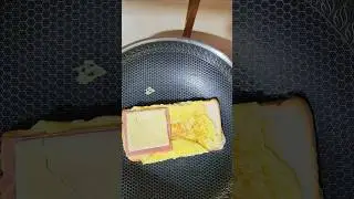 Cheesy Egg Ham  sandwich| breakfast| snacks | merienda