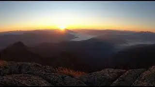 Mountain Ridge Sunrise ⛰️☀️ | Warm Guitar & Focus Ambience