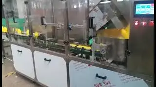 Flat bottle unscrambler