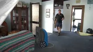 How we dry a flooded house after a water leak