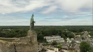 Forteresse de Montbazon - Statue de la Vierge