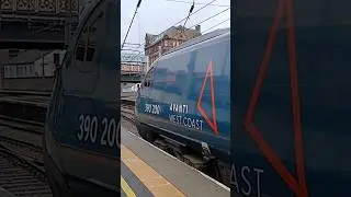 Avanti West Coast Class 390200(390016) Departing Carlisle Citadel Railway Station