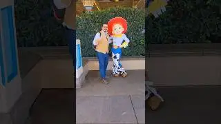 TB 2025 MEETING JESSIE #Disneyland #Jessie #ToyStory #MeetingJessie #TB #ElAlexShow
