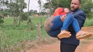 Pastor AJUDA Mulher Caida Na Estrada... mas tudo era uma cilada 