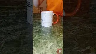 Фокус. Вода пропала из стакана