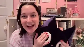 ASMR WHAT I'M GIFTING FOR XMAS 🎁