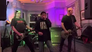 The Amazing Space Frogs live at the Captain Cook Inn Staithes 29/10/22