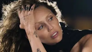 Miley Cyrus faces no stress in award shows with zero competition?