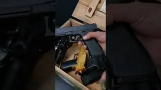 Glock 17 Auto Shell Ejection Toy Gun - link in comment