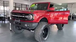 2023 Ford Bronco Outer Banks LIFTED 40