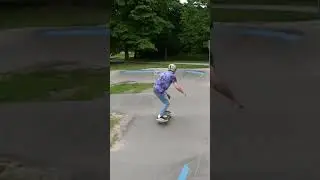 Pumptrack Leg Training for Surfing 🏄&zwj;♂️ #surf #wsl #surfskate #Surfing #shortsmitmarietta